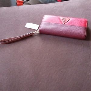 Guess clutch wallet